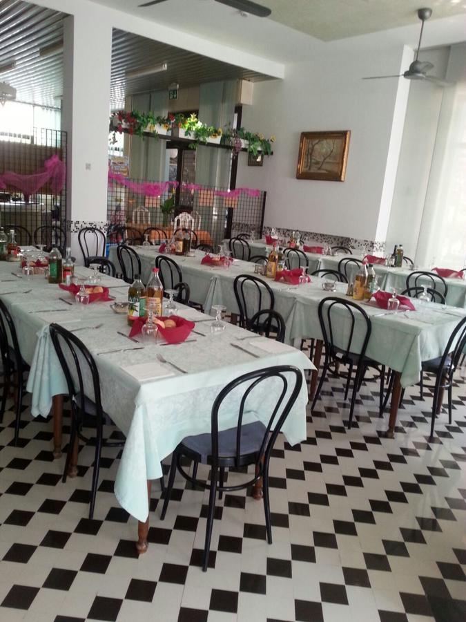 Hotel Villa Podgora Rimini Dış mekan fotoğraf