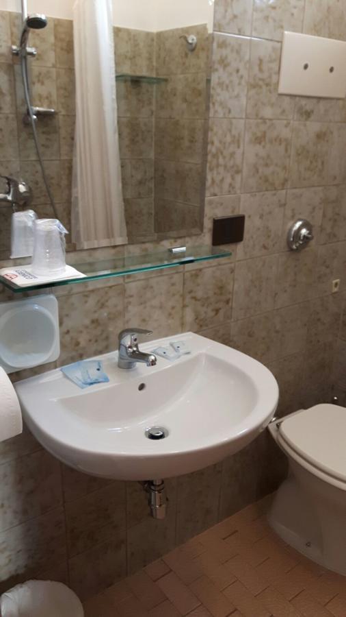 Hotel Villa Podgora Rimini Dış mekan fotoğraf
